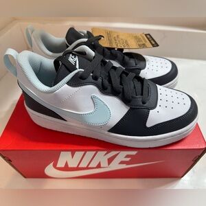 Court Borough Low Recraft Sneakers